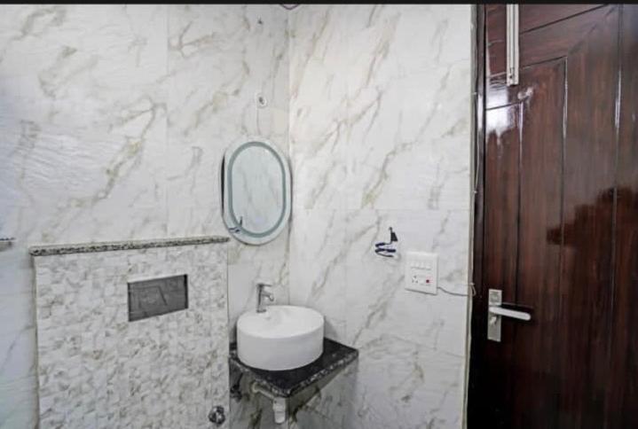 Savanna - A Boutique Stay Noida Exterior foto